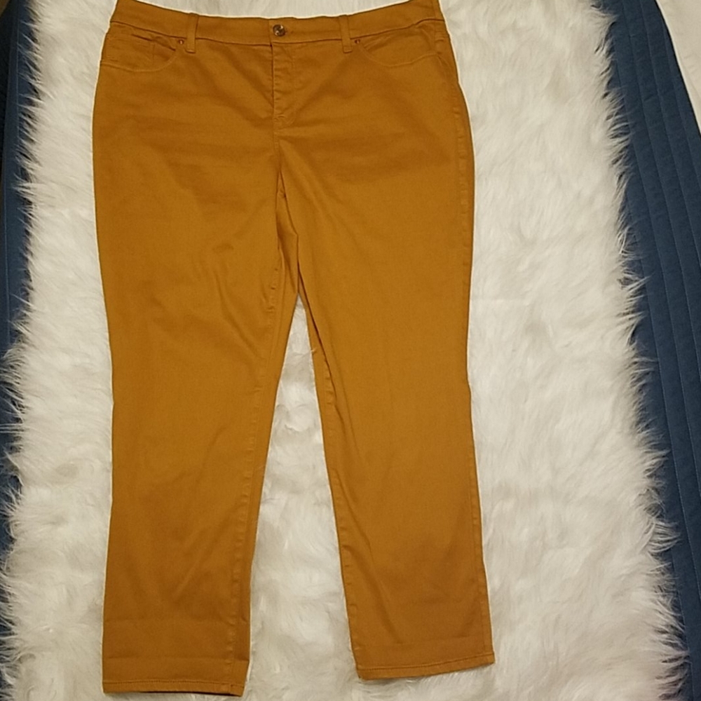 NWOT Chicos GF ankle